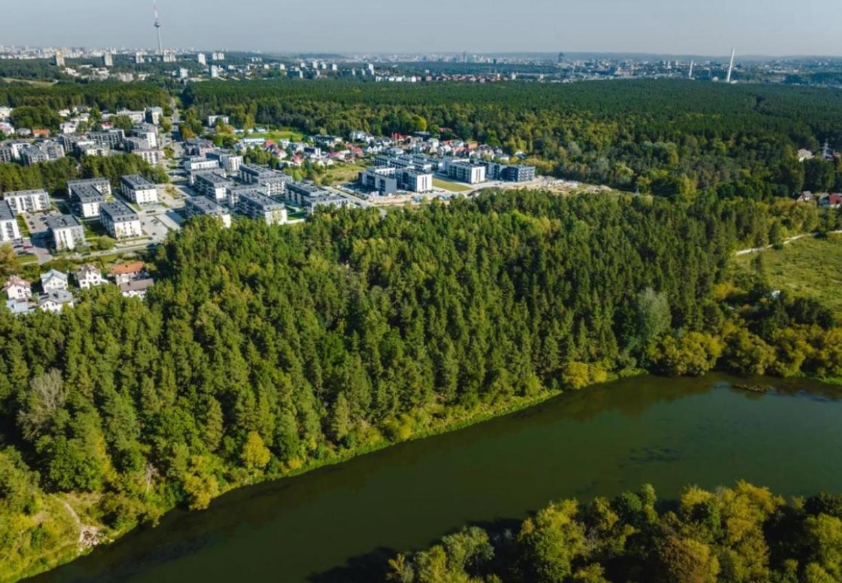 Riverside Retreat Near Vilnius